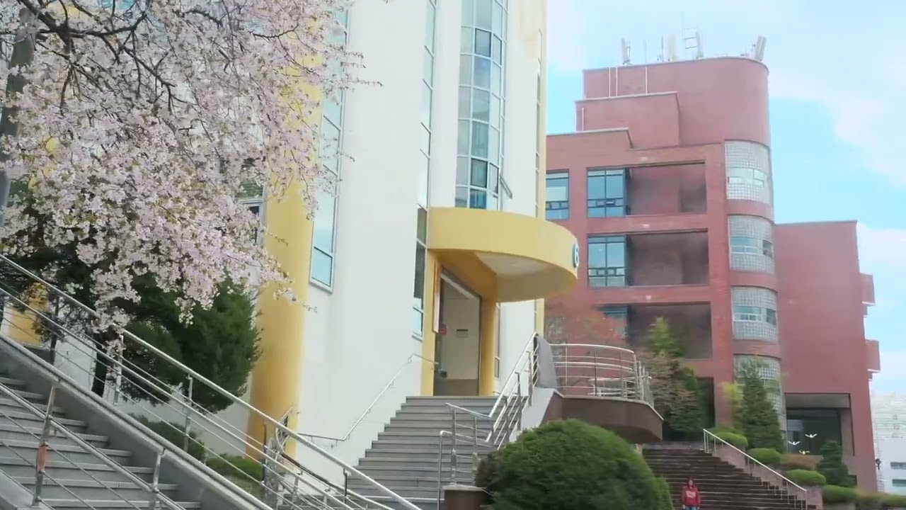봄바람, 캠퍼스를 스치다